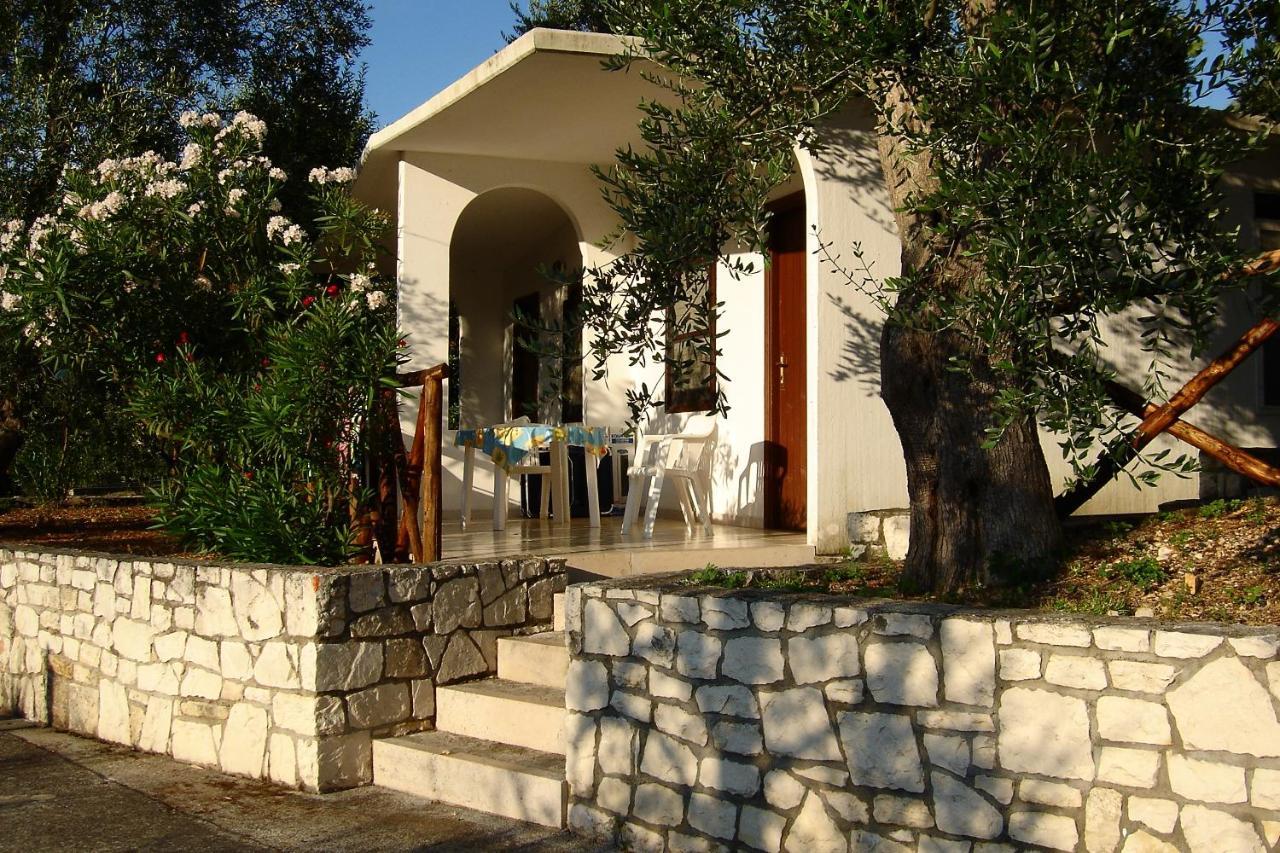 Village Valle D'Oro Aparthotel San Menaio Dış mekan fotoğraf
